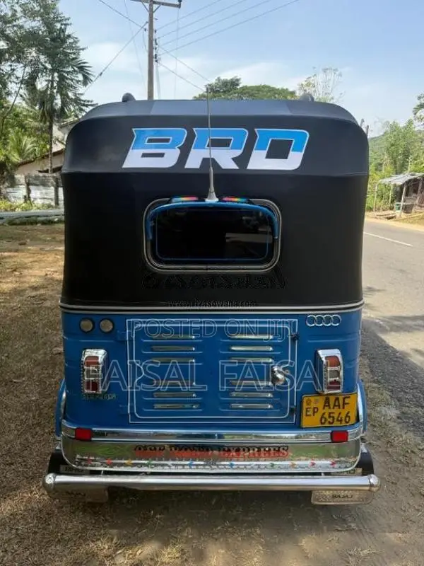 Bajaj RE 205 2013 Three Wheel (Used)