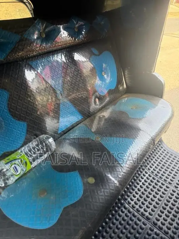 Bajaj RE 205 2013 Three Wheel (Used)