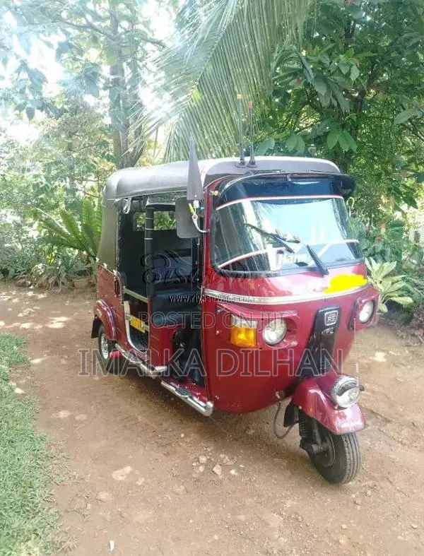 Bajaj 4 stroke 2012 Three Wheel (Used)