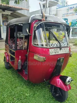 Bajaj 2 Stroke 2006 Three Wheel (Used)