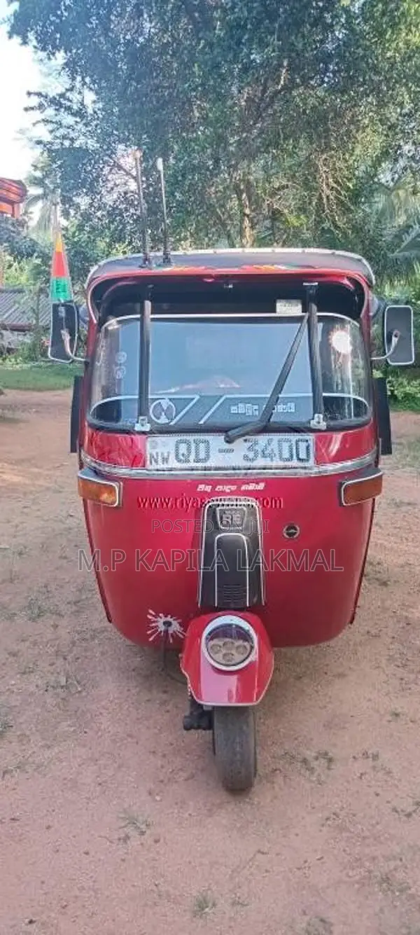Bajaj 2 Stroke 2005 Three Wheel (Used)