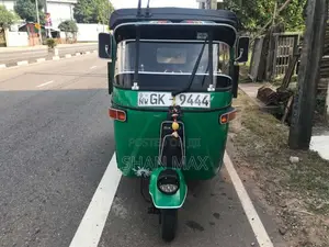 Bajaj 2 Stroke 2001 Three Wheel (Used)
