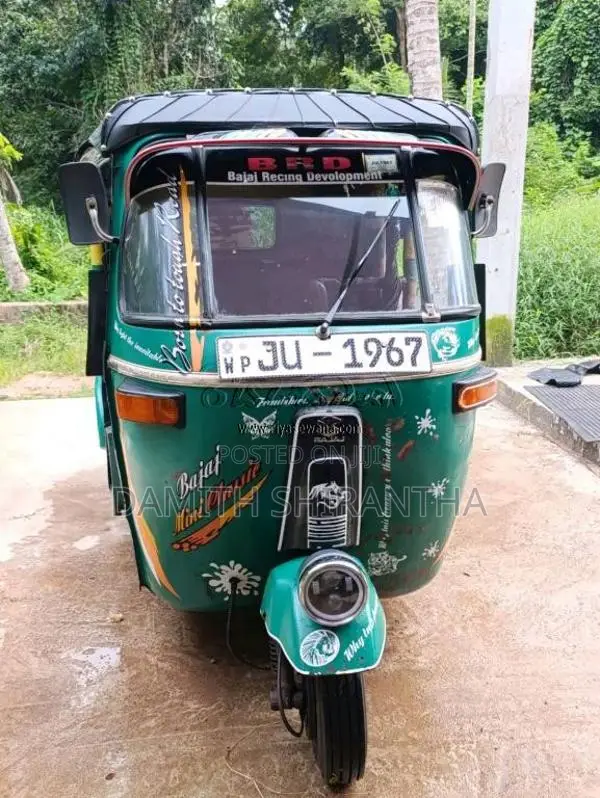 Bajaj RE 2004 Three Wheel (Used)
