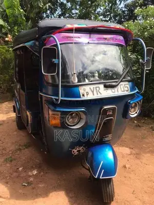 Bajaj 4 Stroke 2011 Three Wheel (Used)
