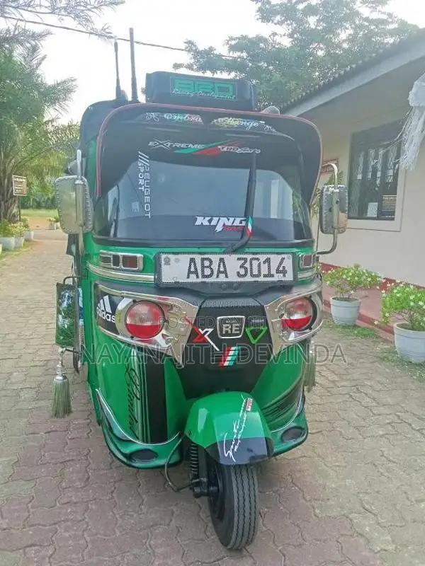 Bajaj RE 4 Stroke 2015 Three Wheel (Used)