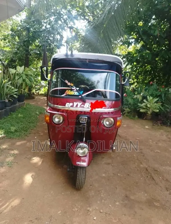 Bajaj 4 stroke 2012 Three Wheel (Used)