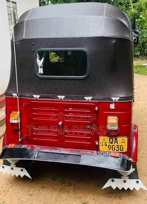 Bajaj 2 Stroke 2005 Three Wheel (Used)