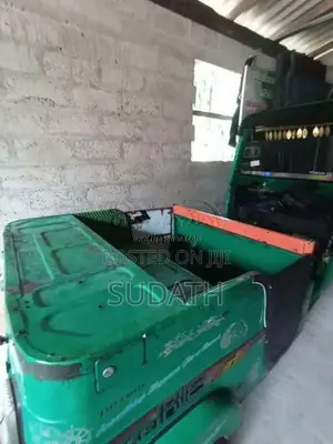 Bajaj RE 2015 Three Wheel (Used)