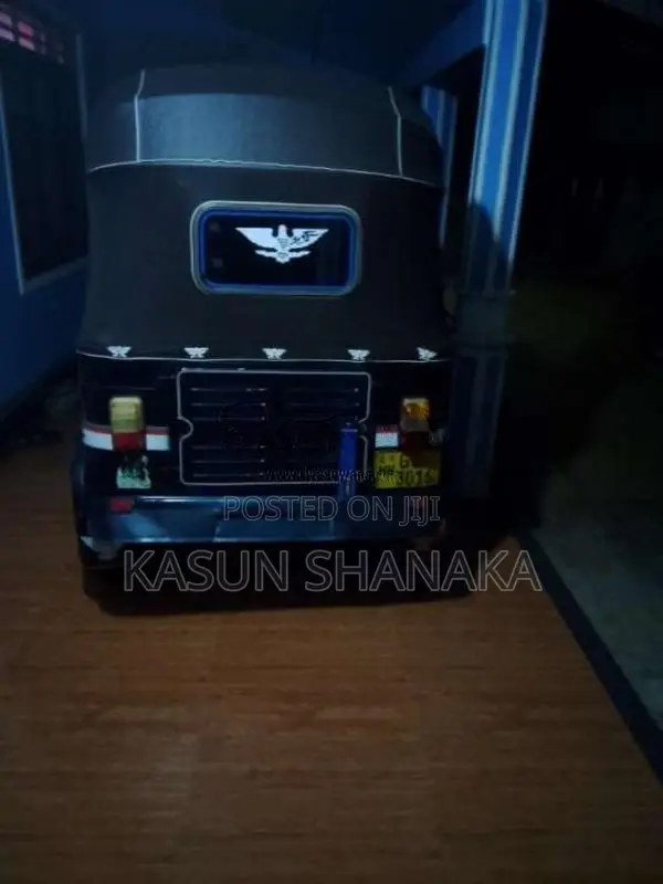 Bajaj 2 Stroke 2005 Three Wheel (Used)