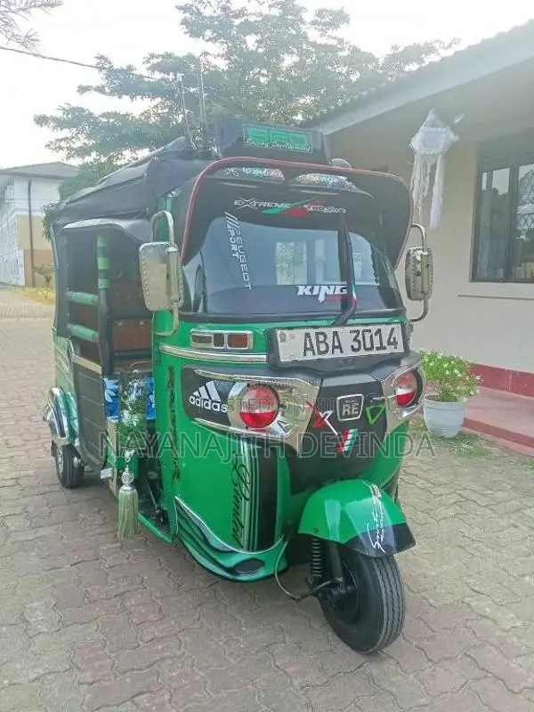Bajaj RE 4 Stroke 2015 Three Wheel (Used)