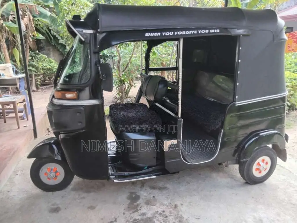 Bajaj RE 4 Stroke 2017 Three Wheel (Used)
