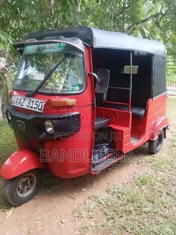Bajaj Re 2015 Three Wheel (Used)