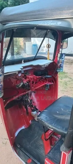 Bajaj 2 Stroke 2005 Three Wheel (Used)