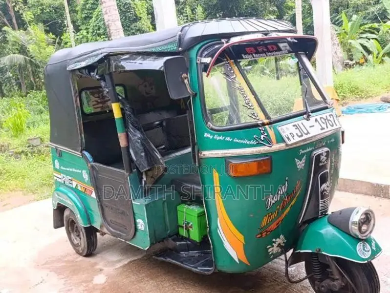 Bajaj RE 2004 Three Wheel (Used)