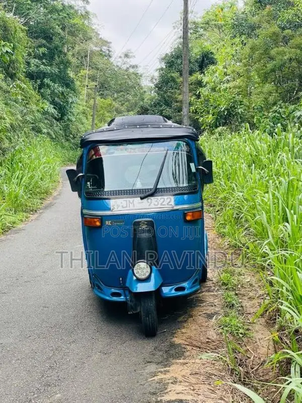 Bajaj 2 Stroke 2004 Three Wheel (Used)