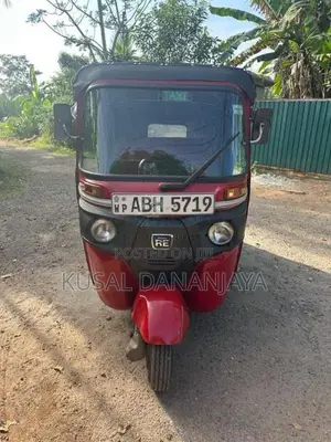 Bajaj 4 Stroke 2015 Three Wheel (Used)