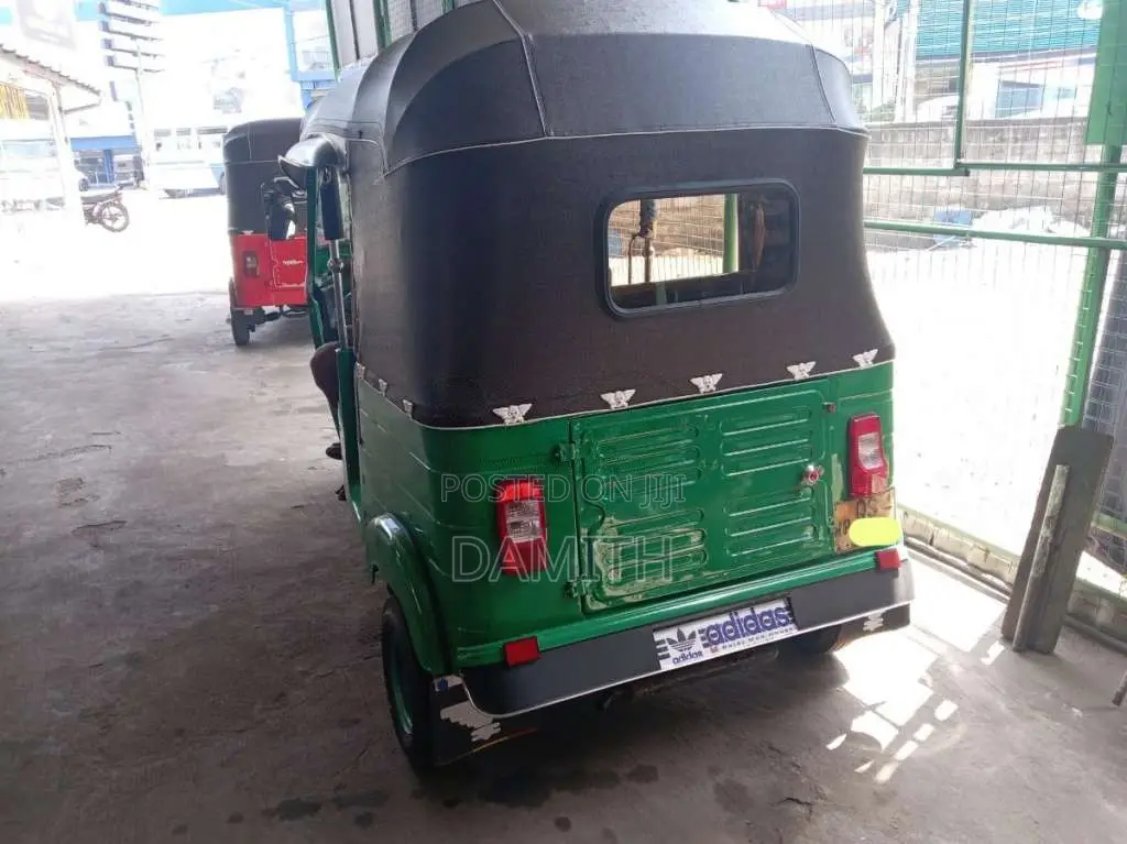 Bajaj RE 4 Stroke 2009 Three Wheel (Used)