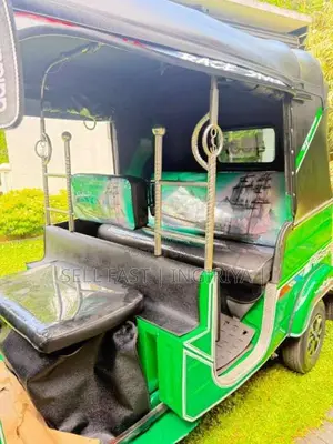 Bajaj 4 Stroke 2008 Three Wheel (Used)