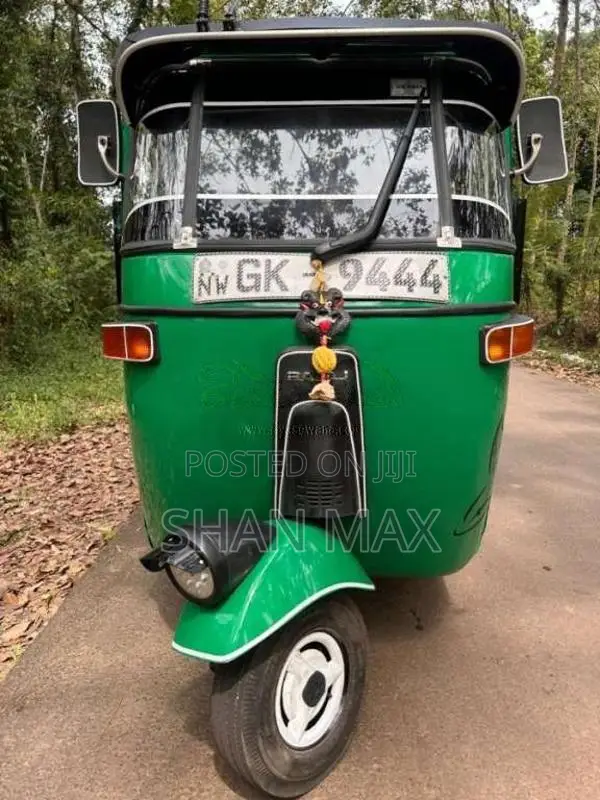 Bajaj 2 Stroke 2001 Three Wheel (Used)