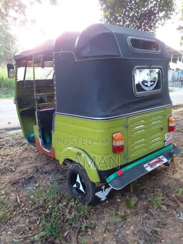 Bajaj 2 Stroke 2000 Three Wheel (Used)