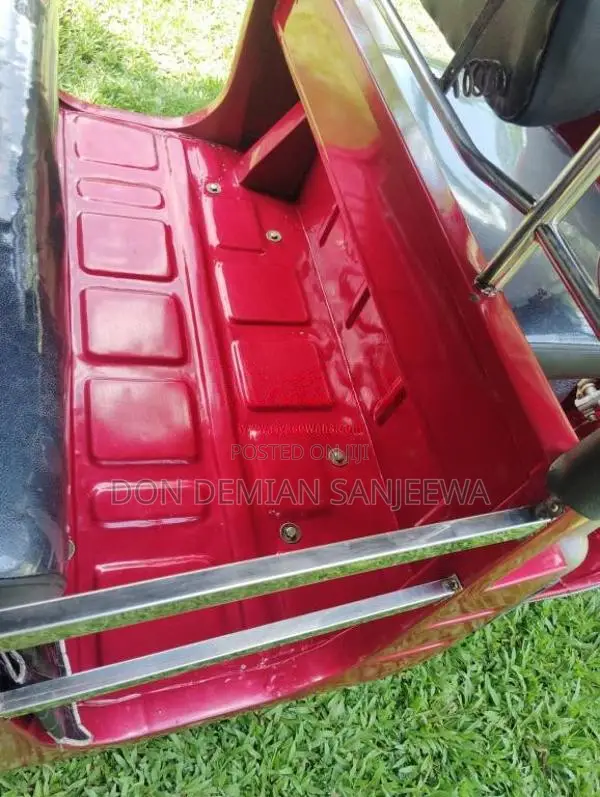 Bajaj 2 Stroke 2006 Three Wheel (Used)