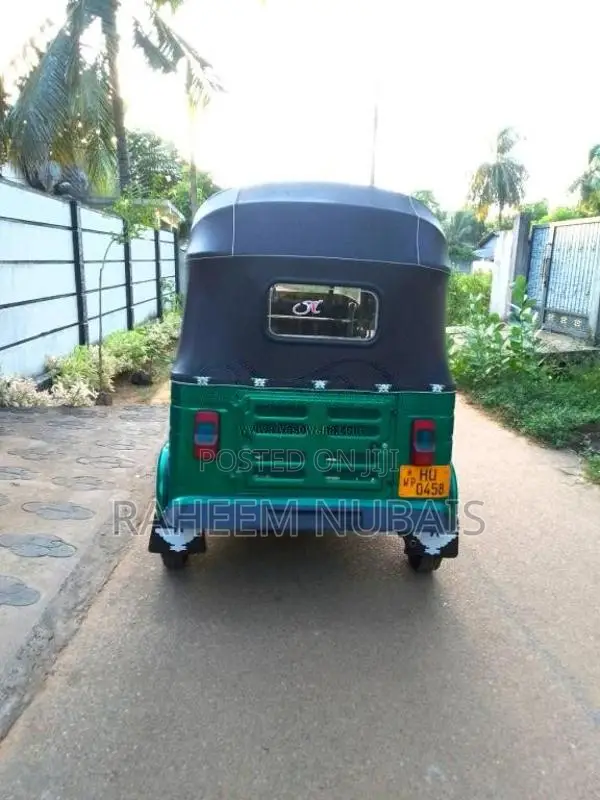 Bajaj 2 Stroke 2004 Three Wheel (Used)