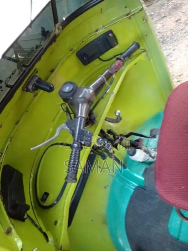 Bajaj 2 Stroke 2000 Three Wheel (Used)
