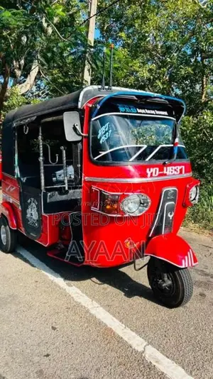 Bajaj 4 Stroke 2011 Three Wheel (Used)