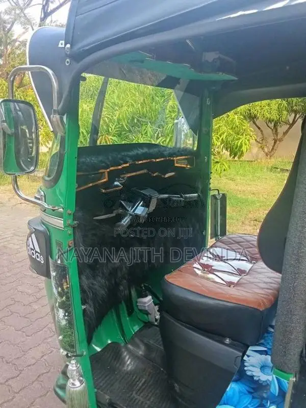 Bajaj RE 4 Stroke 2015 Three Wheel (Used)