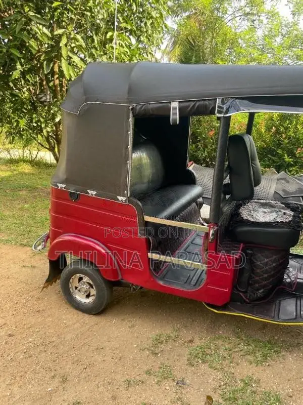 Bajaj 2 Stroke 2005 Three Wheel (Used)