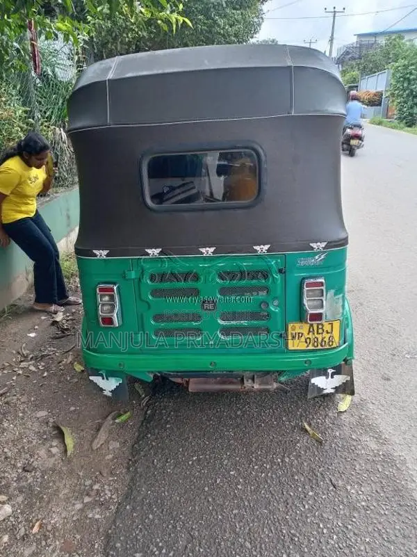 Bajaj RE 2016 Three Wheel (Used)