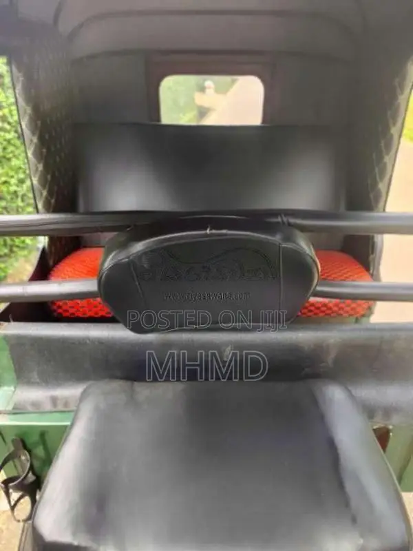 Bajaj 2 Stroke 1995 Three Wheel (Used)