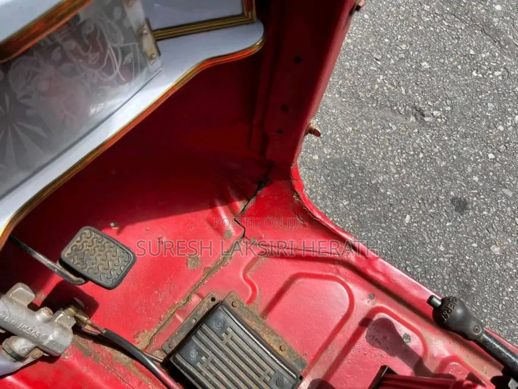 Bajaj RE 2010 Three Wheel (Used)