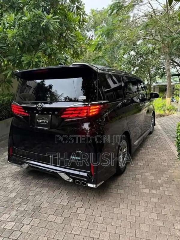 Toyota Alphard 2024 Van (Used)