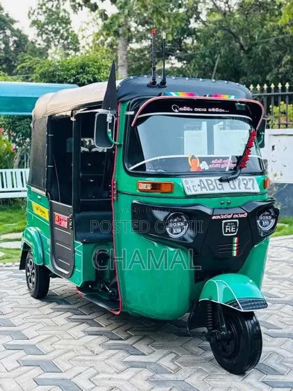 Bajaj 4 stroke 2015 Three Wheel (Used)
