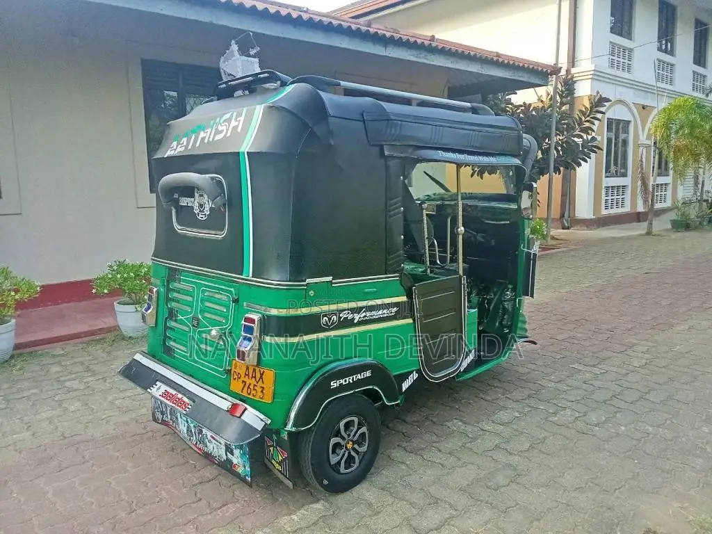 Bajaj RE 2015 Three Wheel (Used)