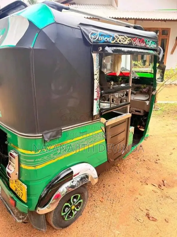 Bajaj RE 2015 Three Wheel (Used)