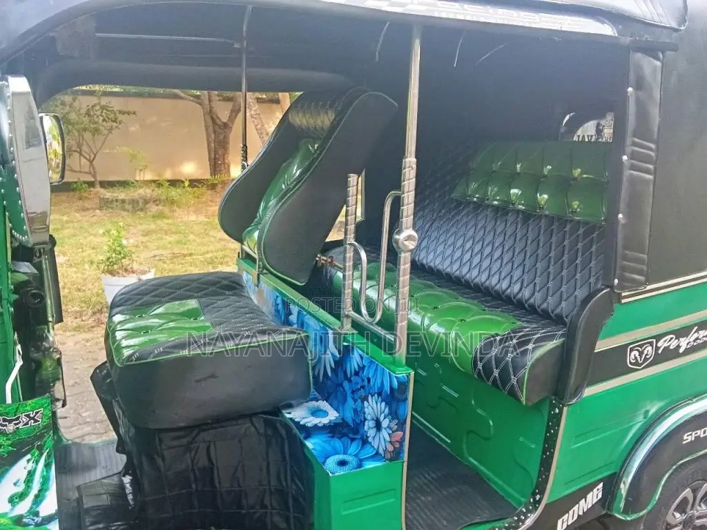 Bajaj RE 2015 Three Wheel (Used)