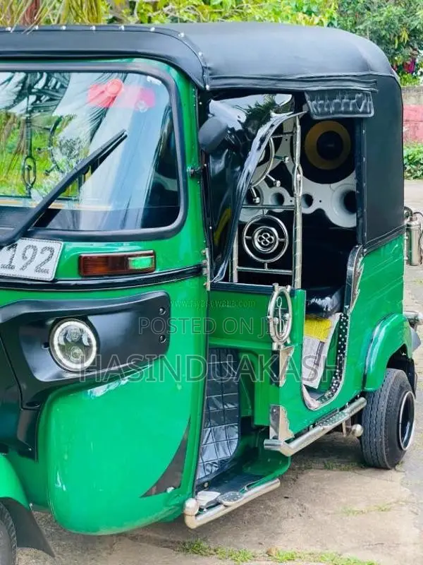 Bajaj RE 2015 Three Wheel (Used)
