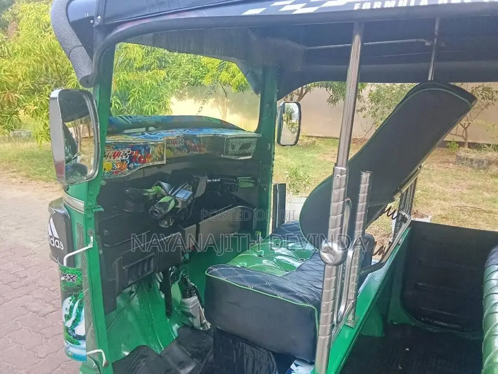 Bajaj RE 2015 Three Wheel (Used)