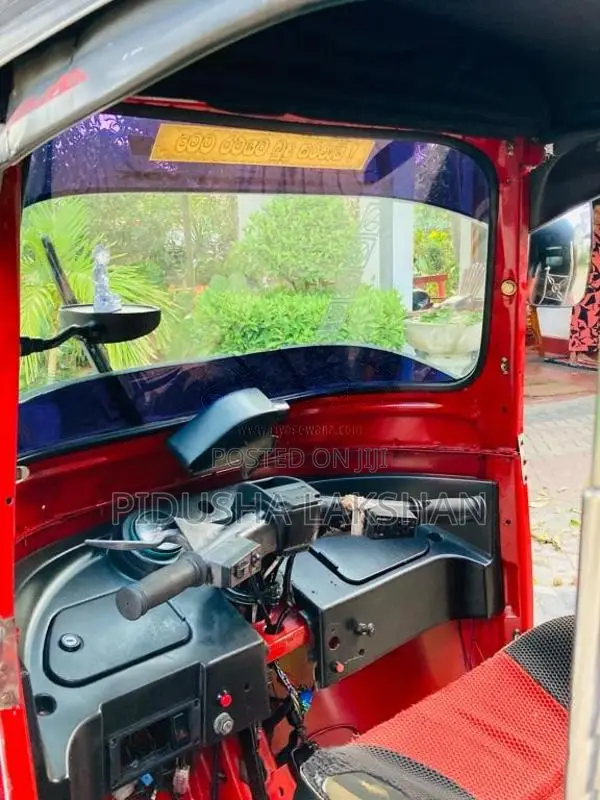 Bajaj 4 Stroke 2012 Three Wheel (Used)