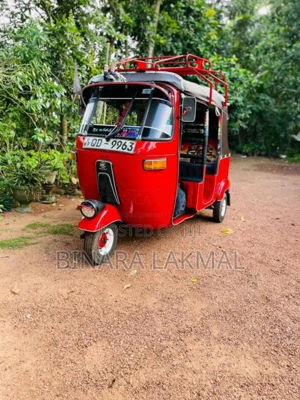Bajaj RE 2006 Three Wheel (Used)