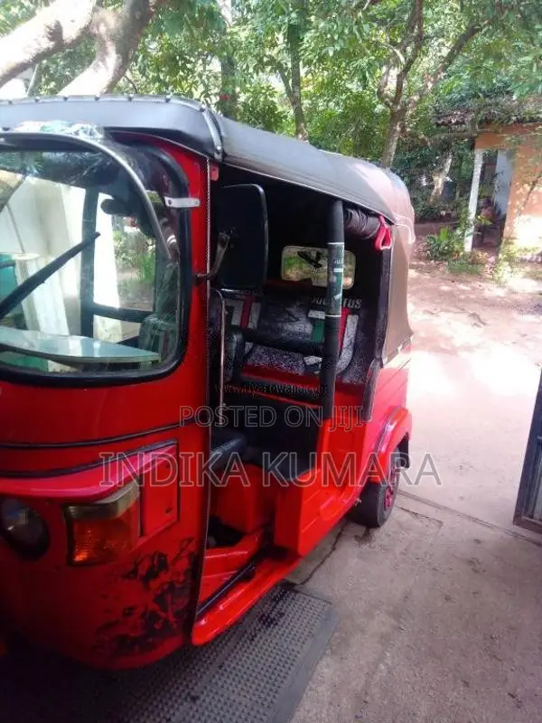 Bajaj 4 stroke 2013 Three Wheel (Used)