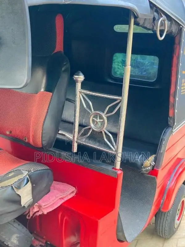 Bajaj 4 Stroke 2012 Three Wheel (Used)