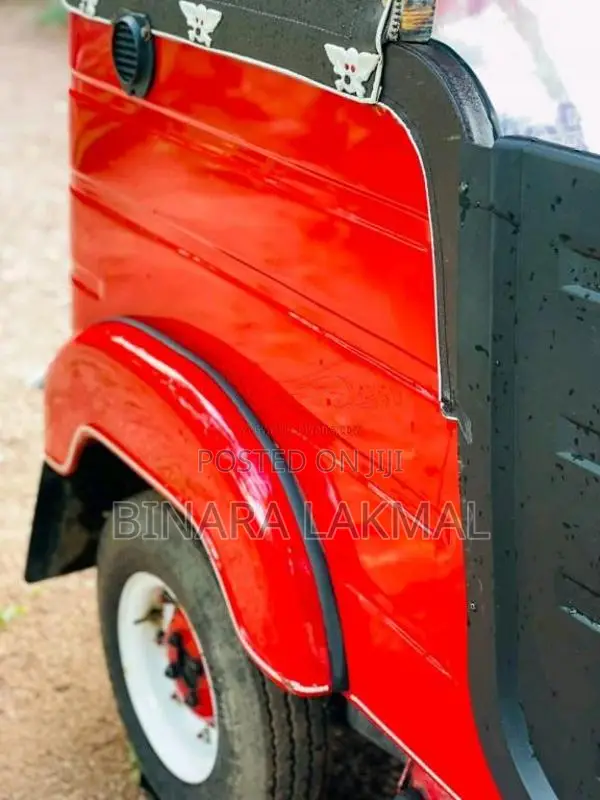 Bajaj RE 2006 Three Wheel (Used)