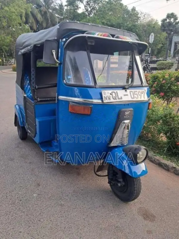 Bajaj 4 Stroke 2008 Three Wheel (Used)
