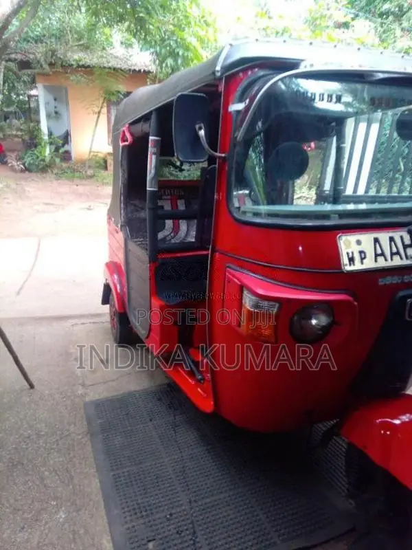 Bajaj 4 stroke 2013 Three Wheel (Used)