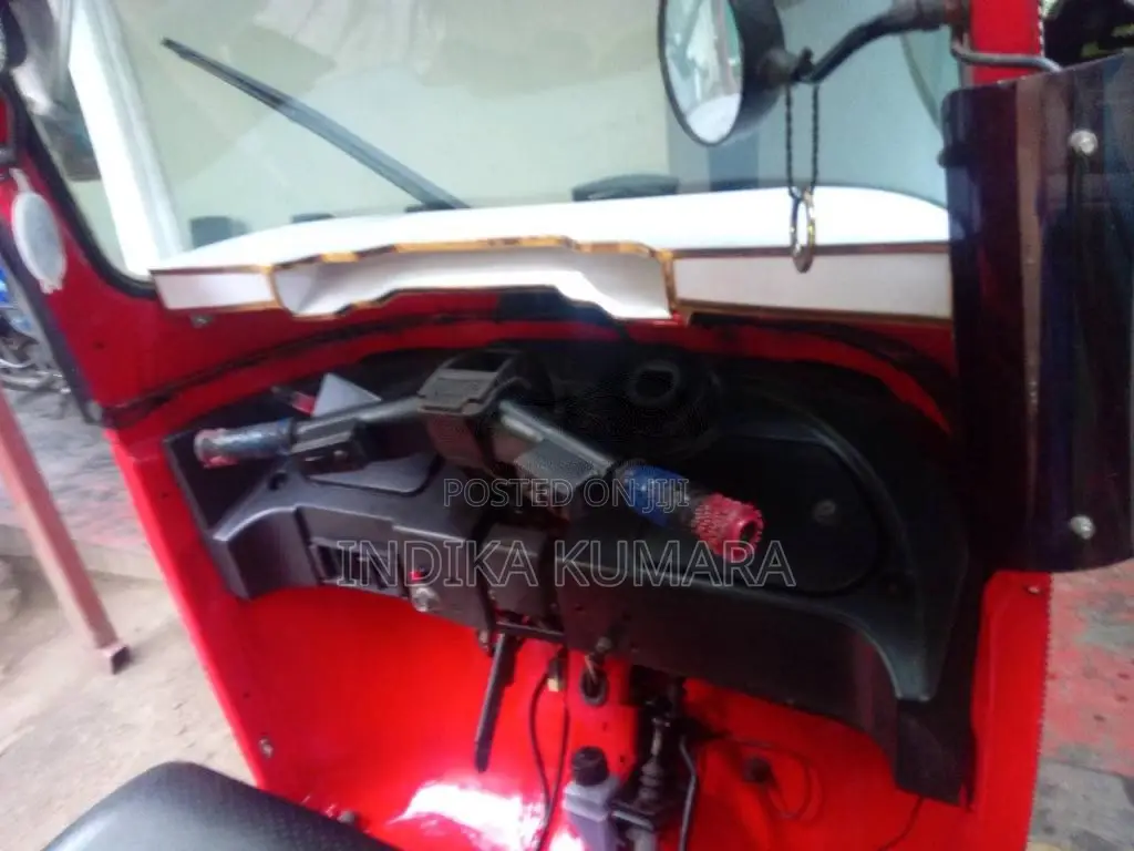 Bajaj 4 stroke 2013 Three Wheel (Used)