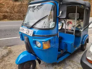 Bajaj 4 Stroke 2011 Three Wheel (Used)