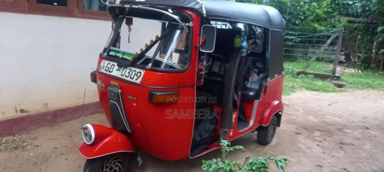Bajaj 2 Stroke 2022 Three Wheel (Used)
